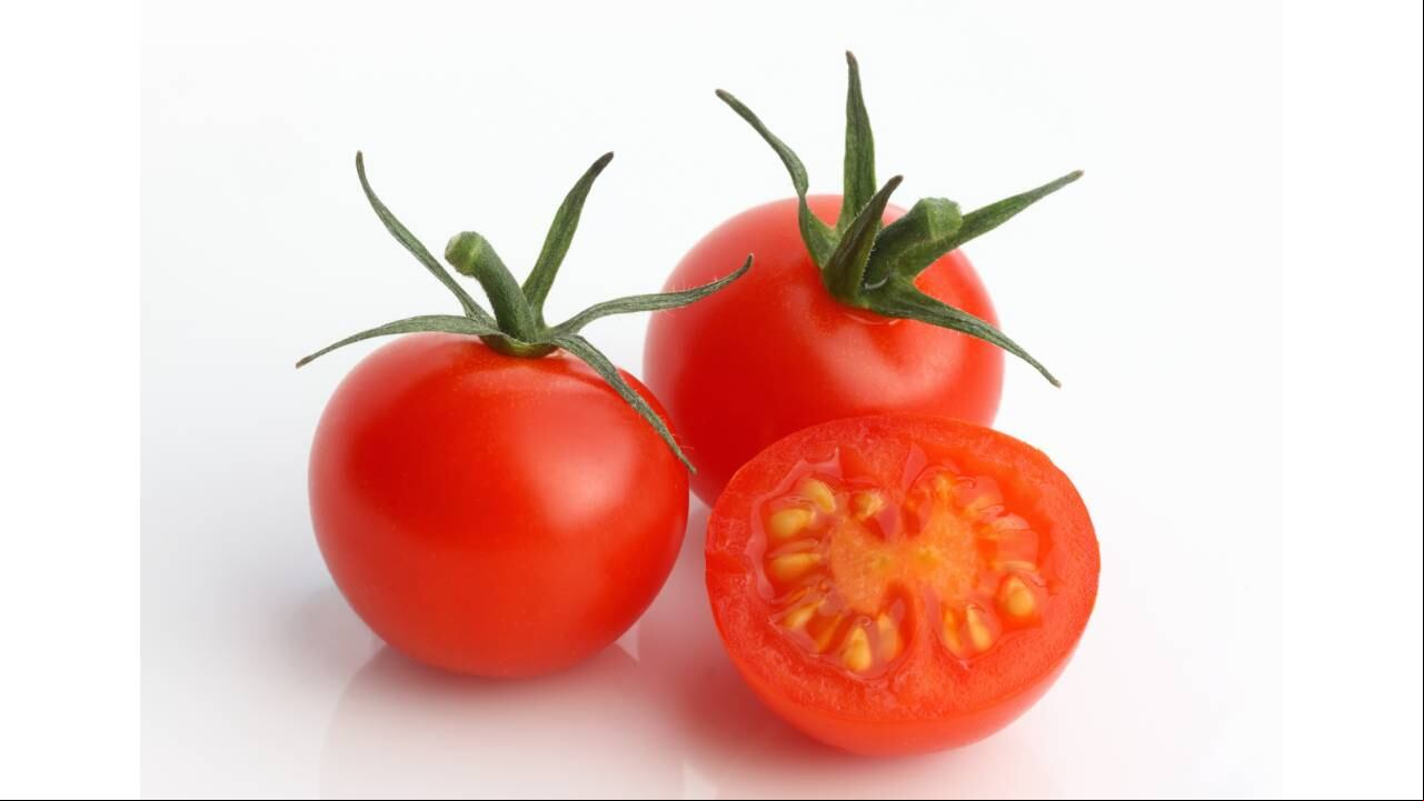 El tomate ayuda al buen funcionamiento del cuerpo y del sistema inmunitario. Foto: Getty Images.