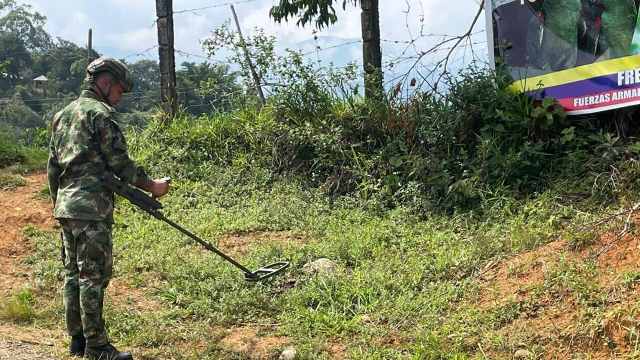 Tropas de la Tercera Brigada detonaron de manera controlada dos artefactos explosivos improvosados en zona rural de Jamundí instalados por el grupo Jaime Martínez disisencia de las Farc